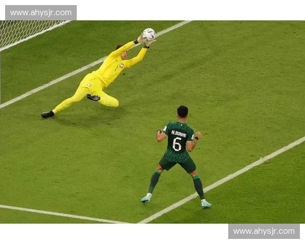 虚晃突破技巧解析与实战应用 探索如何通过虚晃动作突破防守提升进攻效率